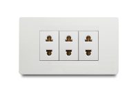 3 Gang Outlet Universal 2P